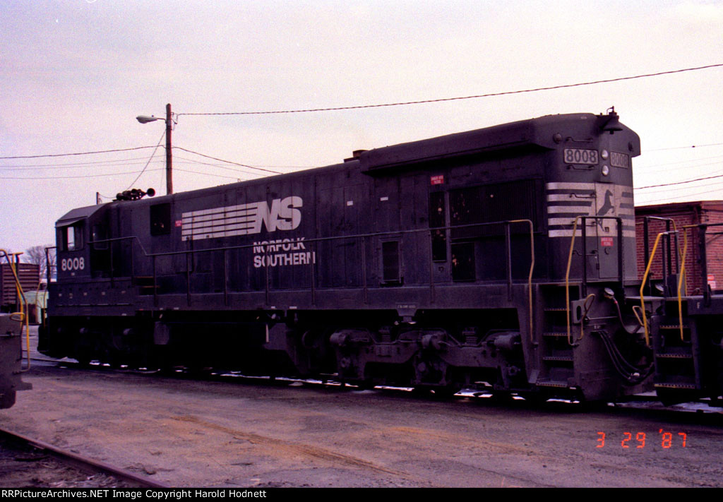 NS 8008